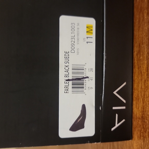 gorgeous Via Spiga 'Farley' 4" Suede Wedge Heeled Pumps $225 - Picture 2 of 10